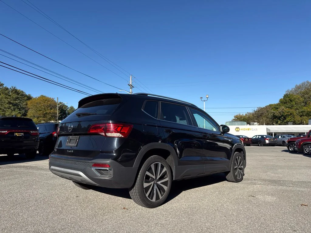 Certified Used 2024 Gray Volkswagen 1.5T SE image 6