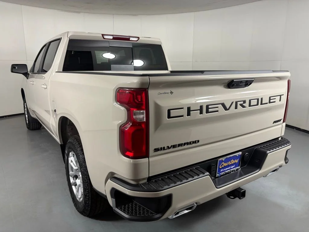 New 2026 White Sands Chevrolet RST image 7