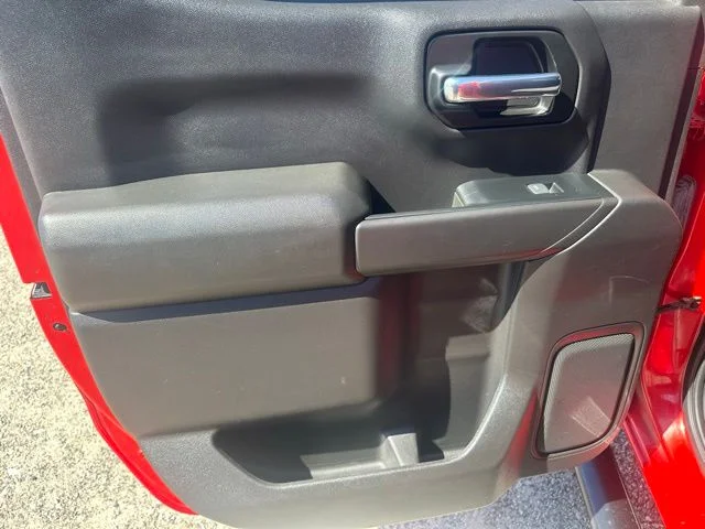 Used 2022 Red Chevrolet Custom image 22