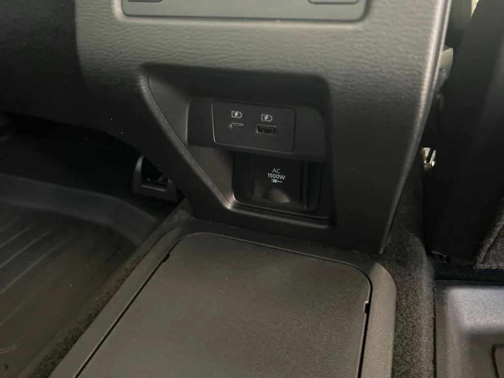 2025 Mitsubishi Outlander Plug-in Hybrid SEL - Photo 31