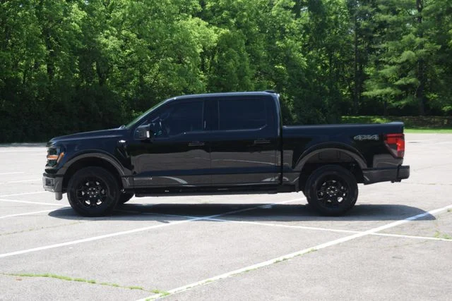 Used 2024 Black Ford XLT image 22