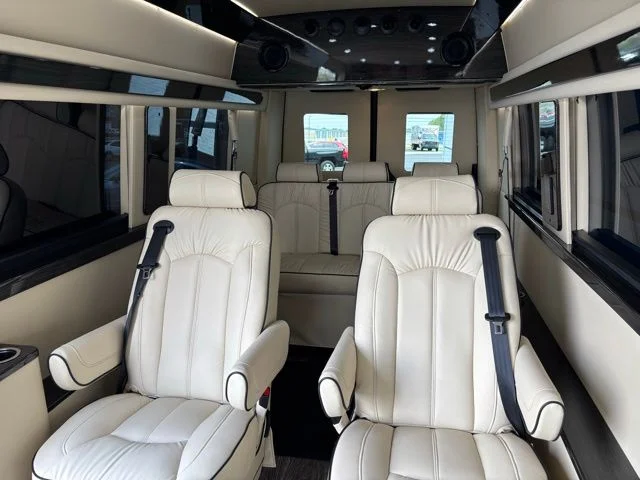 Used 2024 Obsidian Black Metallic Mercedes-Benz Midwest Automotive image 37