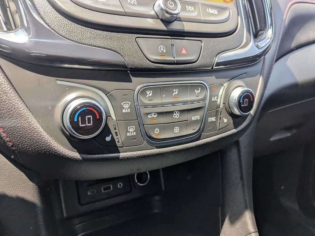 Used 2024 Summit White Chevrolet RS image 18