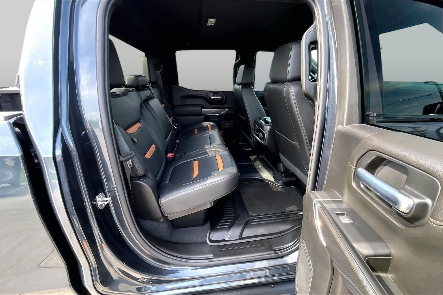 Used 2021 DARK SKY METALLIC GMC AT4 image 16