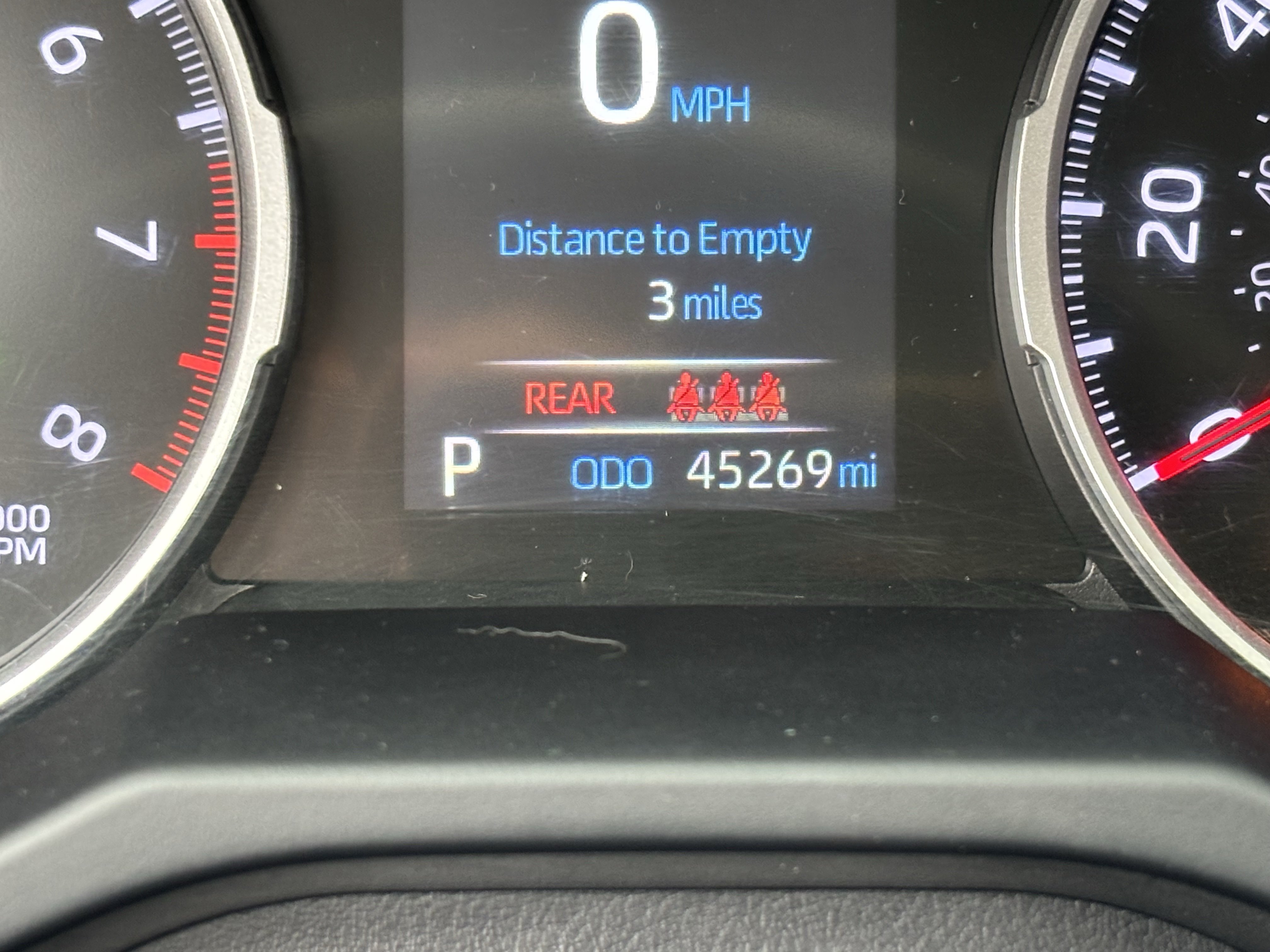 Used 2022 White Toyota XLE image 29