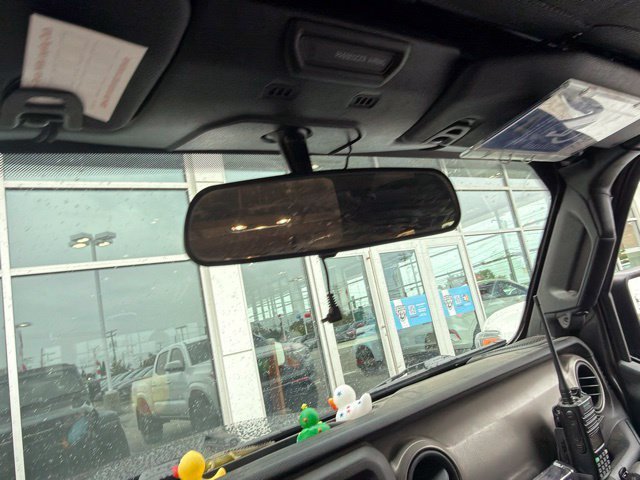 Used 2020 Gray Jeep Sport S 4x4 image 14
