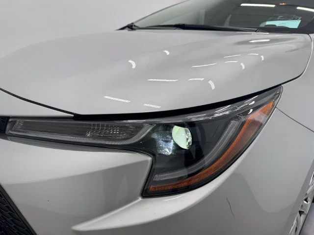 Used 2022 Classic Silver Metallic Toyota LE image 33