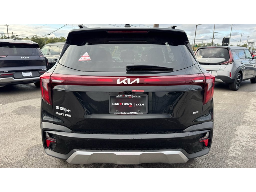 2026 Kia Seltos EX photo 4