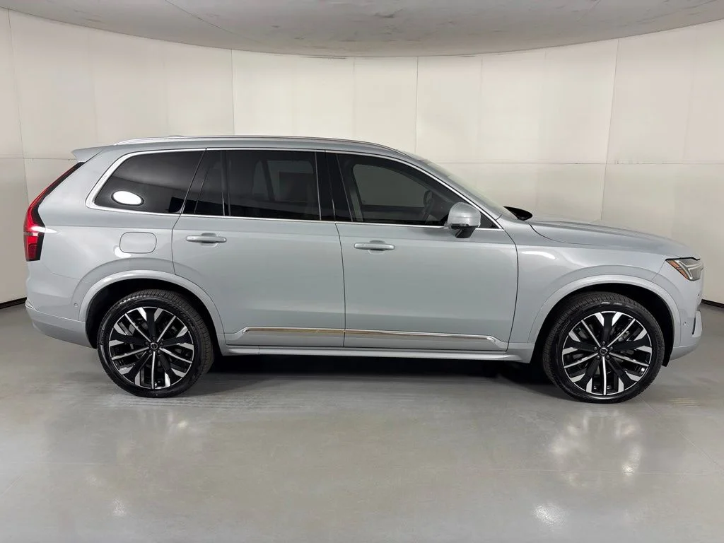 New 2026 Vapour Grey Volvo Ultra image 8