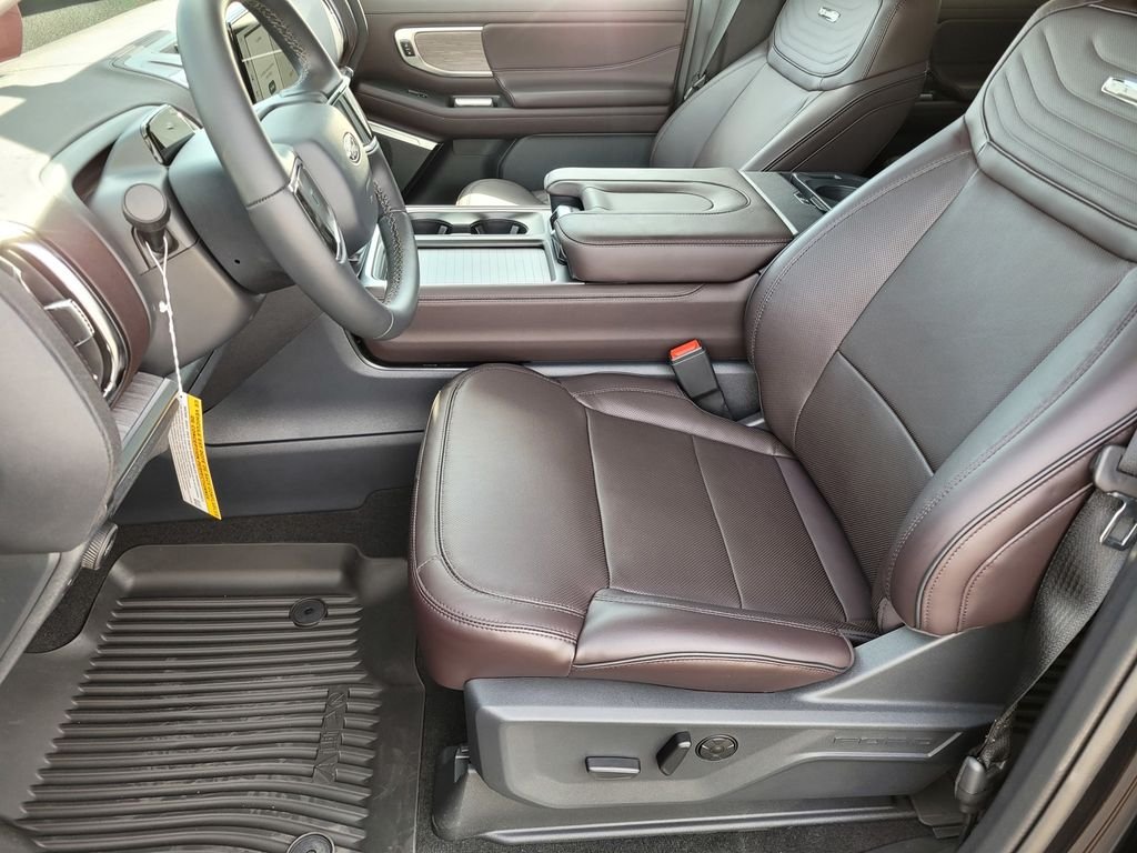 New 2026 Agate Black Metallic Ford MAX Platinum® image 8
