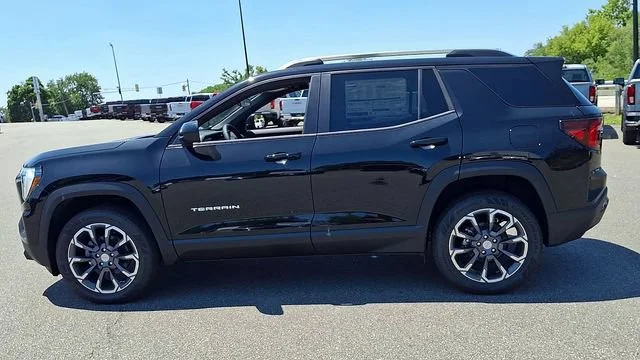 New 2026 Ebony Twilight Metallic GMC Elevation image 7