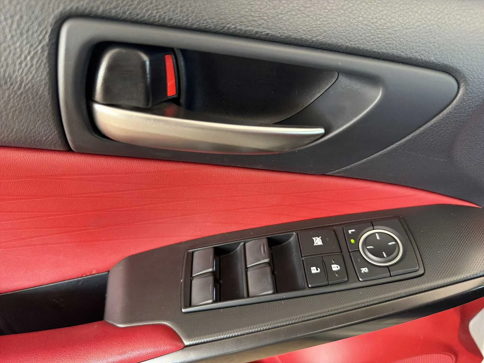 Used 2022 Silver Lexus F SPORT image 24