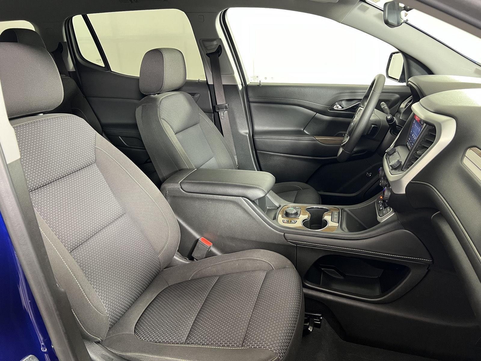 Used 2023 Ultra Blue Metallic GMC SLE image 24