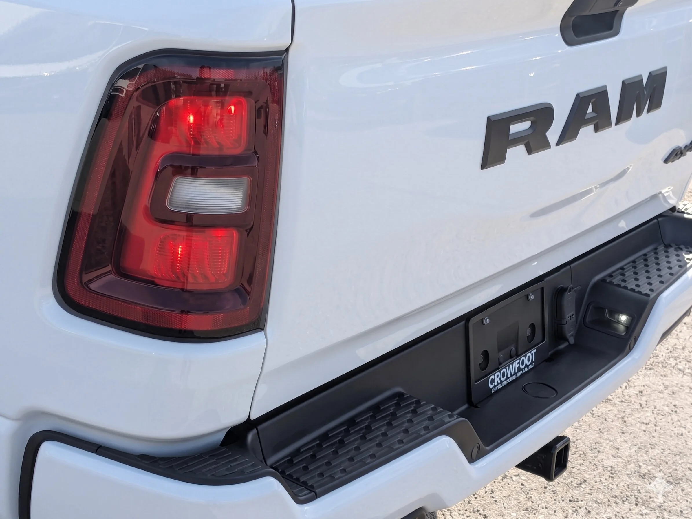 New 2026 White RAM Express - 3.6L Pentastar VVT V6 engine with eTorque - BLACK EXPRESS EDITION image 11