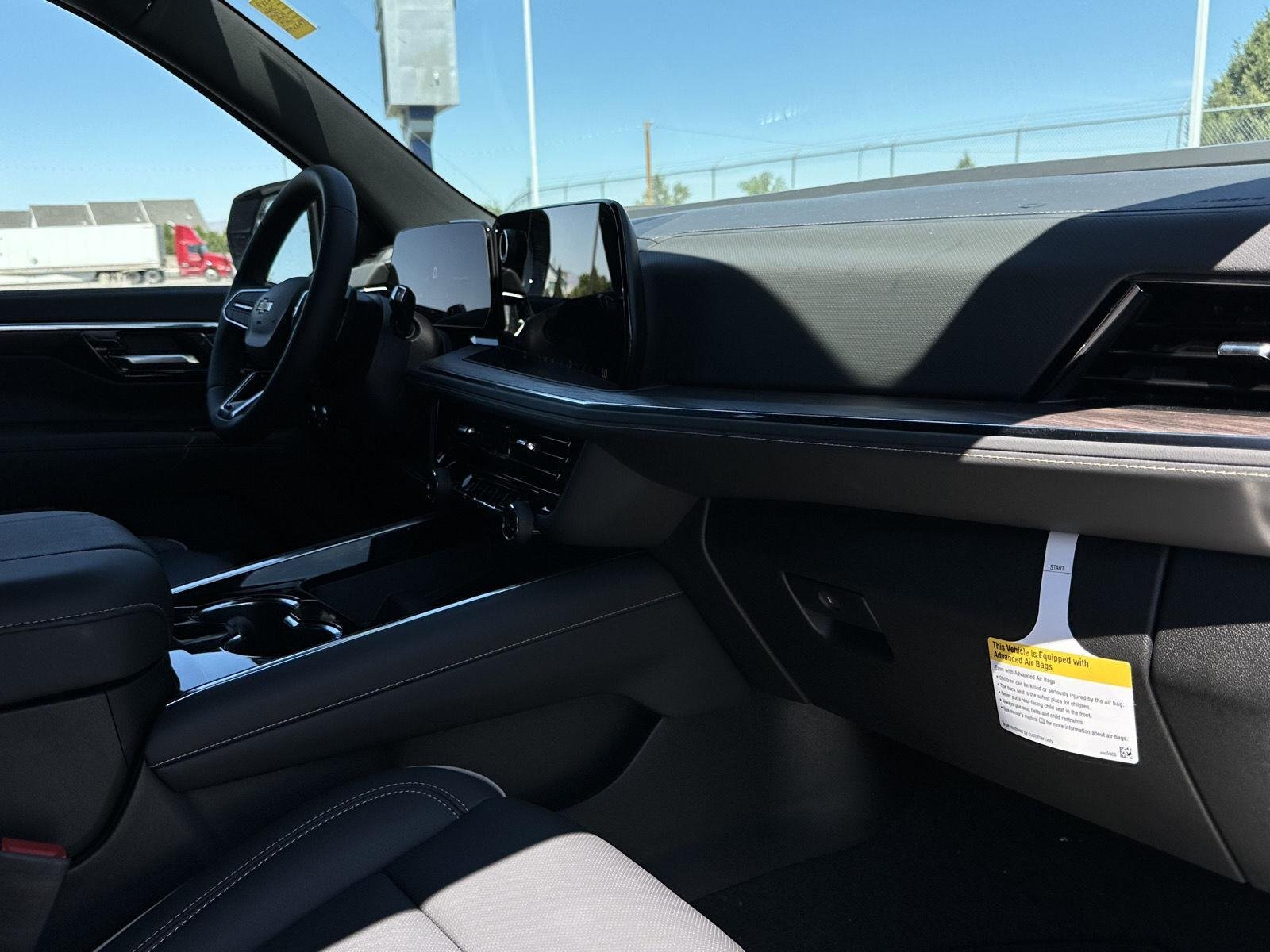 New 2026 Polar White Tricoat Chevrolet Premier image 37