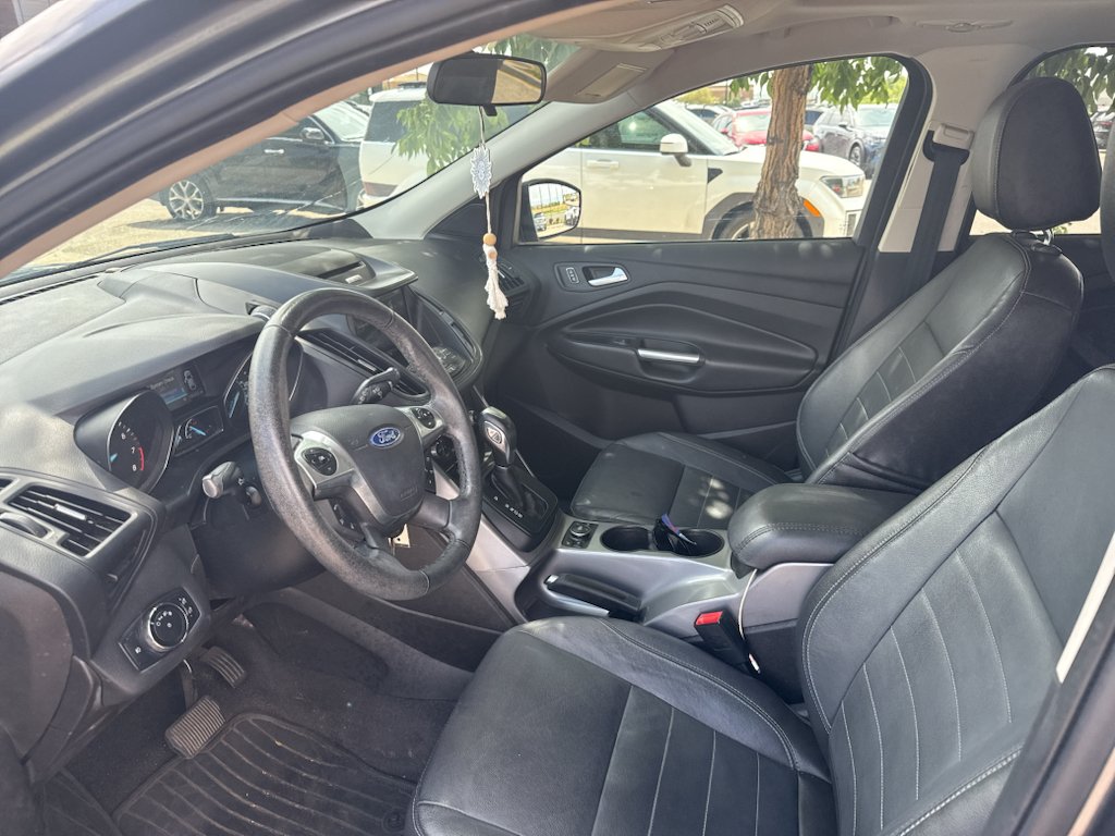 Used 2014 Gray Ford SE image 2