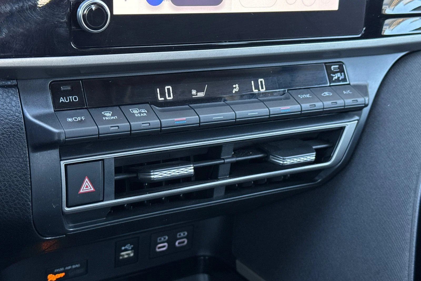 Used 2025 Silver Toyota LE image 20
