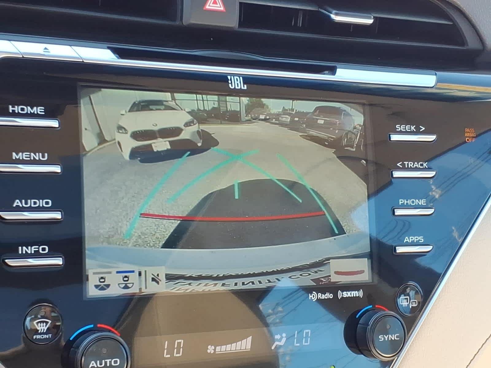 Used 2018 Super White Toyota XLE V6 image 18