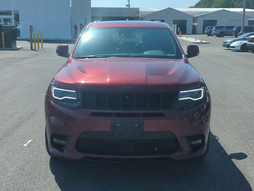 Used 2019 Red Jeep SRT image 9