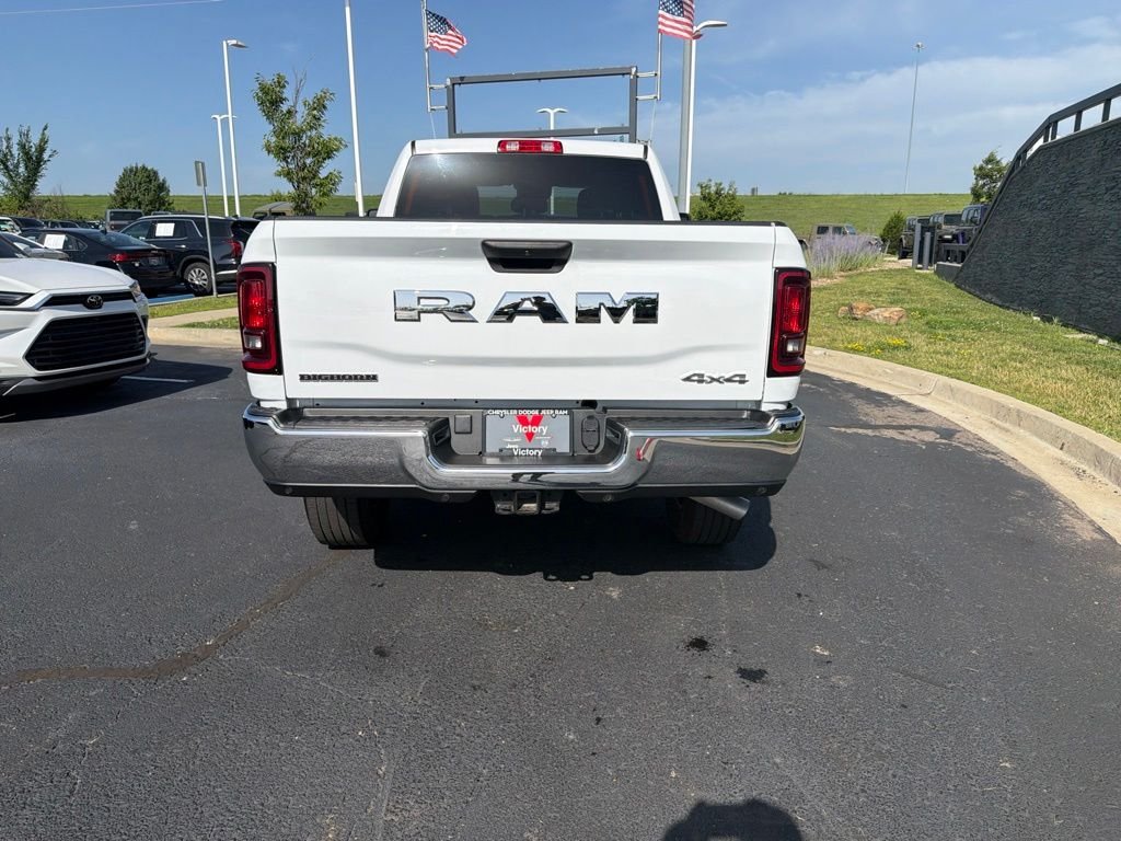 Used 2025 White Ram Big Horn image 6