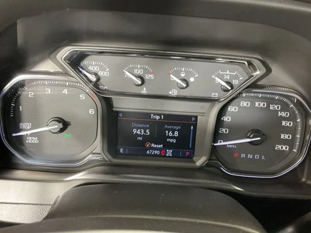 Used 2020 Blue GMC Elevation image 16