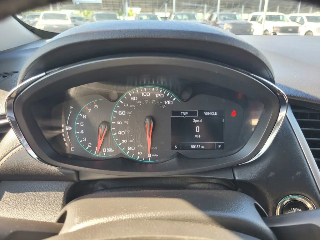 Used 2022 Summit White Chevrolet LT image 22