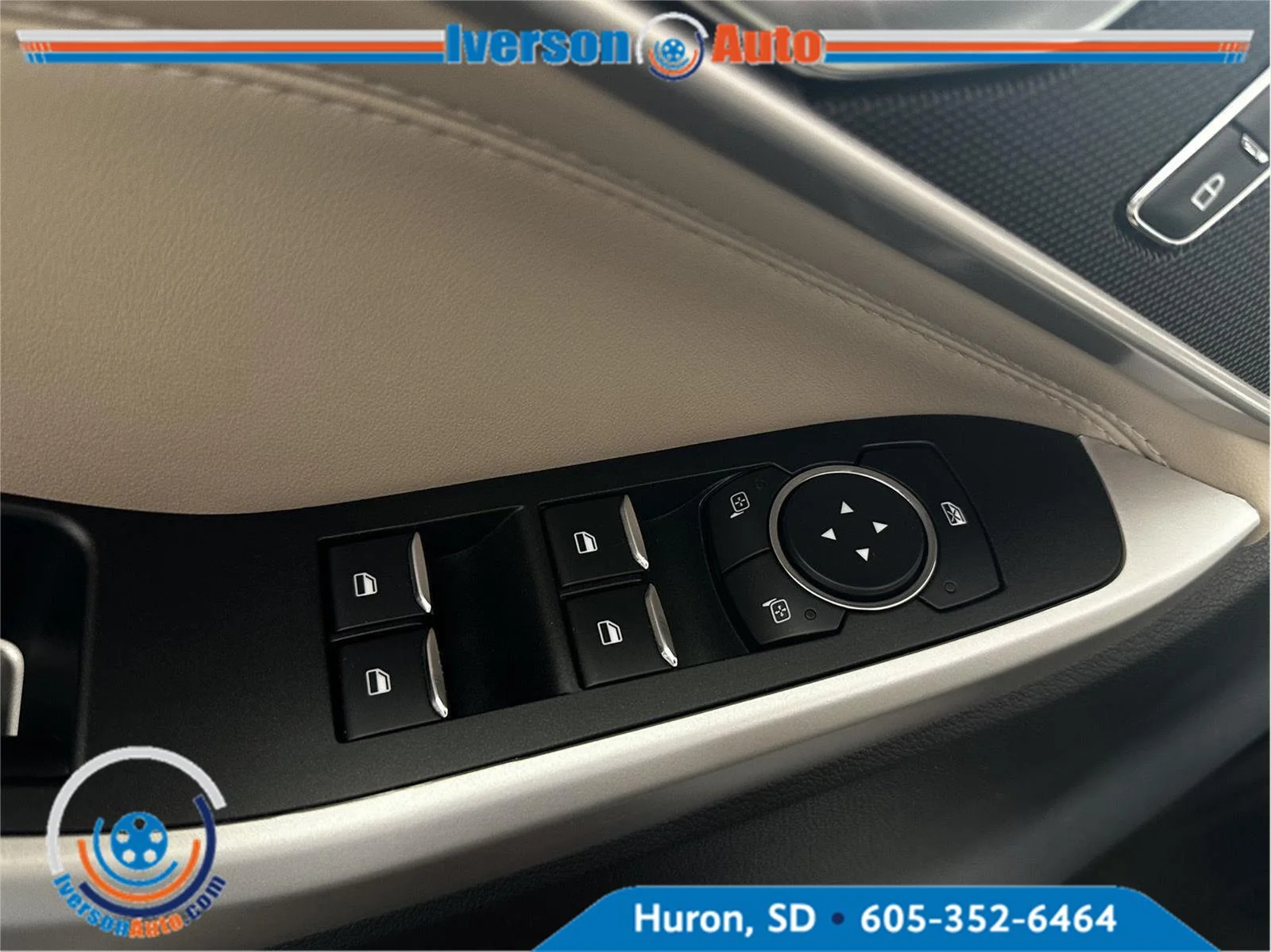 Used 2022 Red Ford XLT image 13