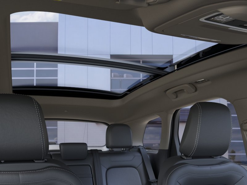 New 2025 Pristine White Lincoln Grand Touring image 50