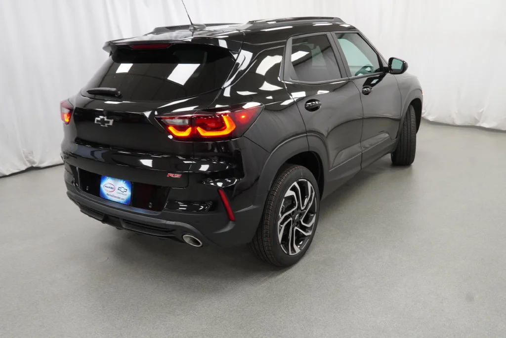 New 2026 Mosaic Black Metallic Chevrolet RS image 14