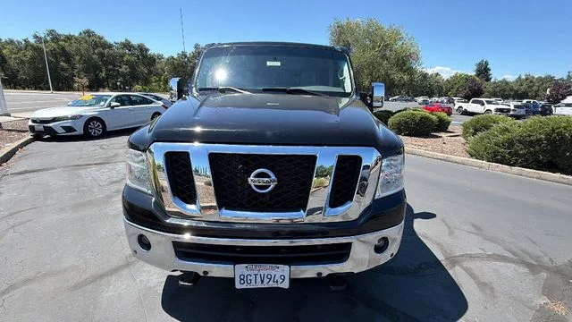 Used 2018 Super Black Nissan SL image 8