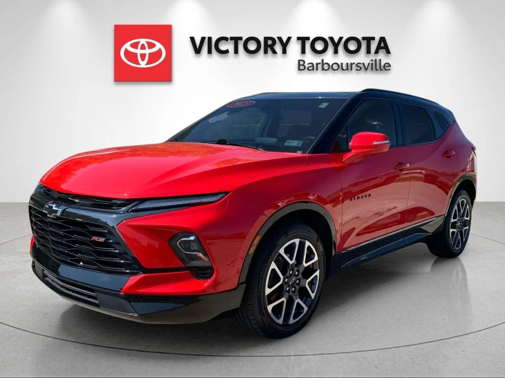Used 2023 Red Chevrolet RS image 1