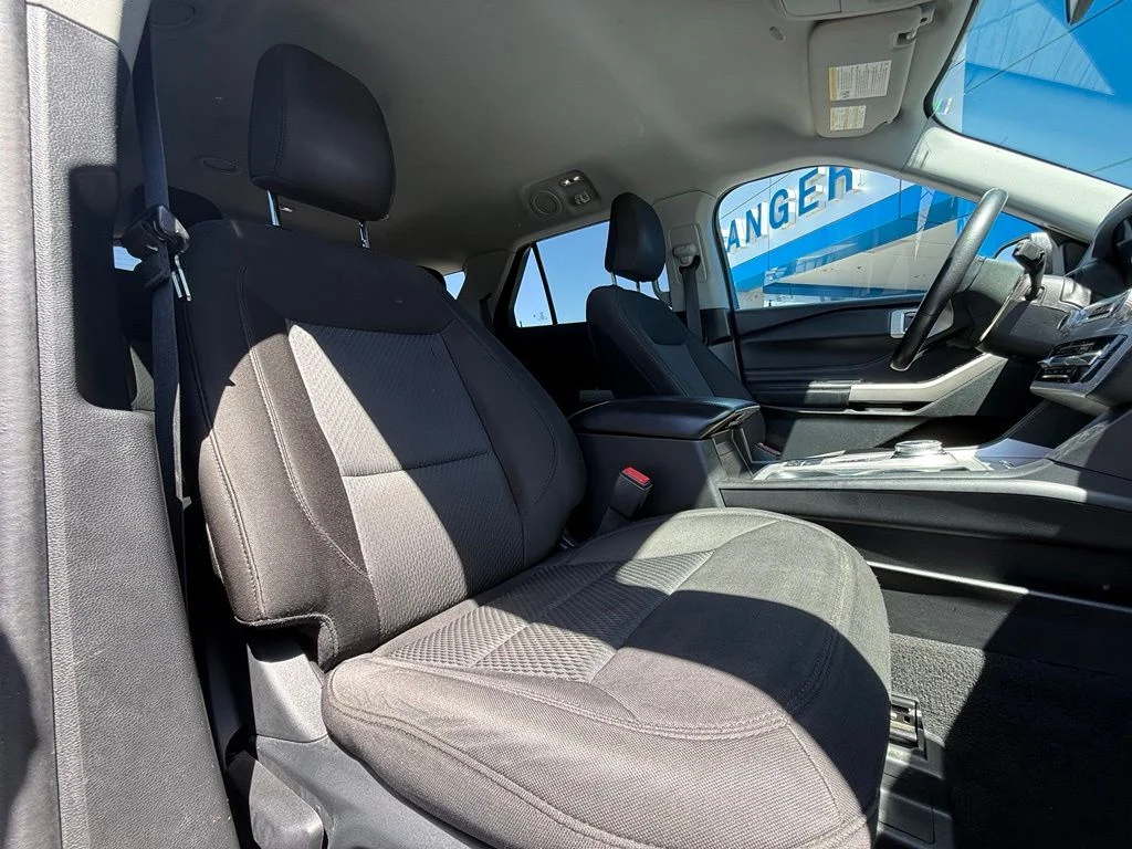 Used 2023 Gray Ford XLT image 16