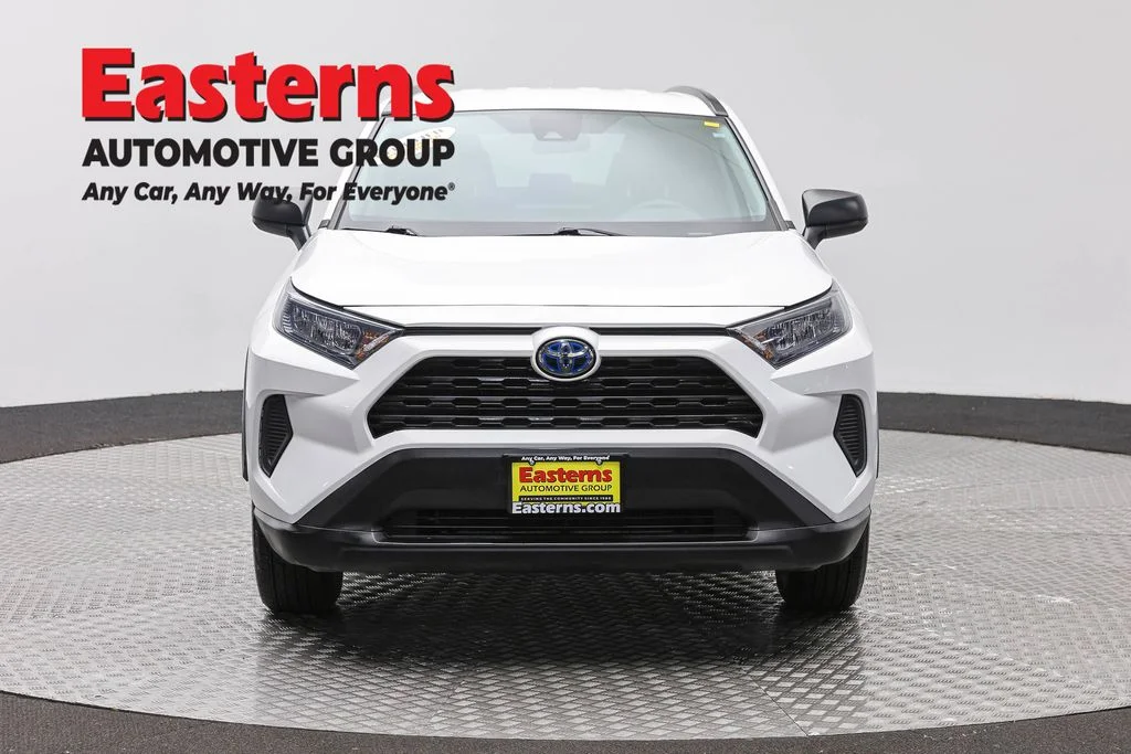 Used 2022 White Toyota LE image 2