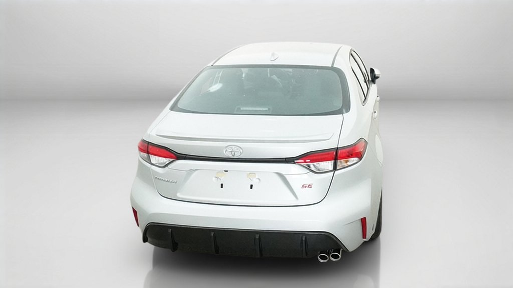 New 2027 Classic Silver Met Toyota SE image 12