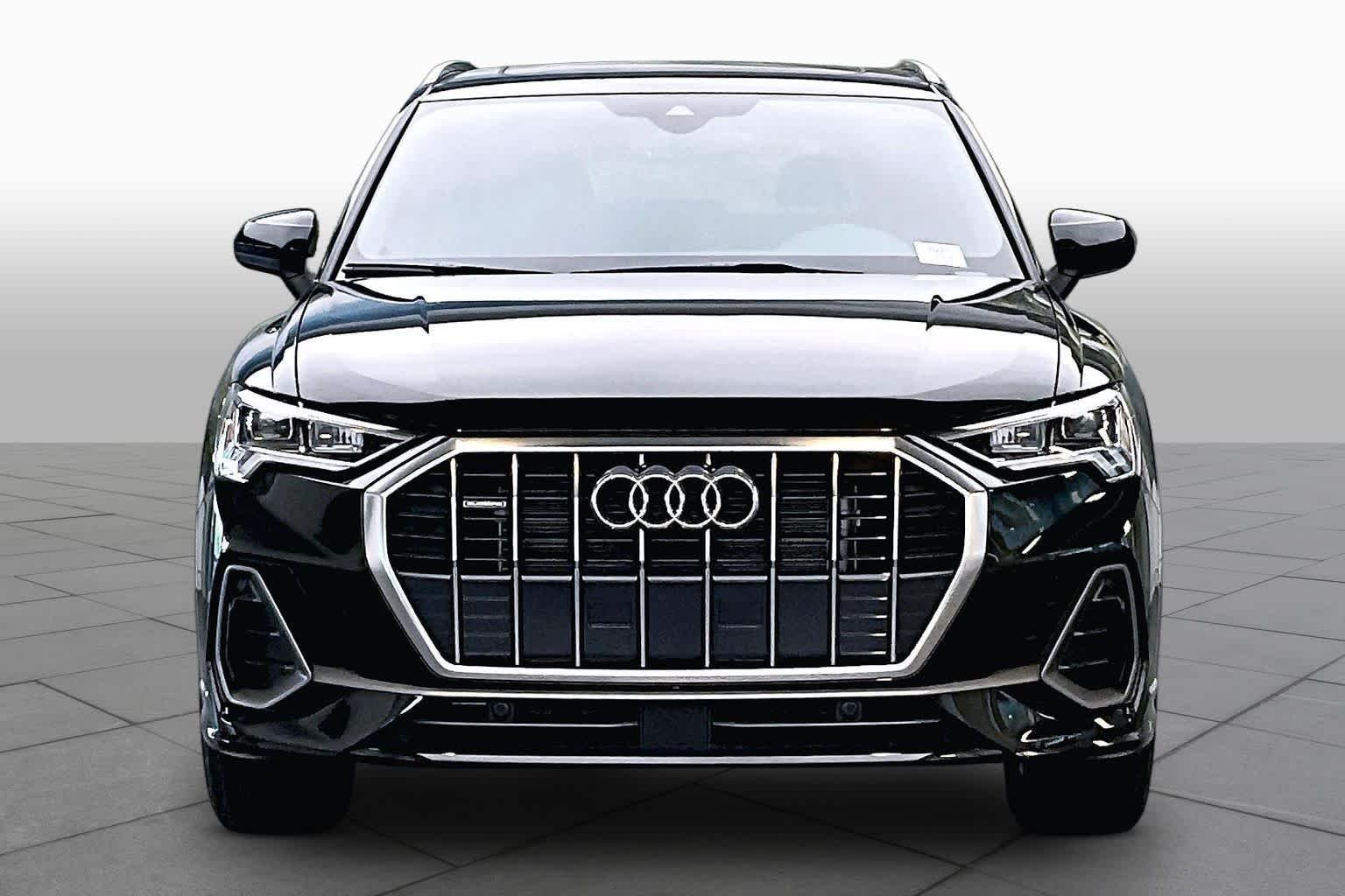 Certified Used 2025 Mythos Black Metallic Audi S line Premium image 4