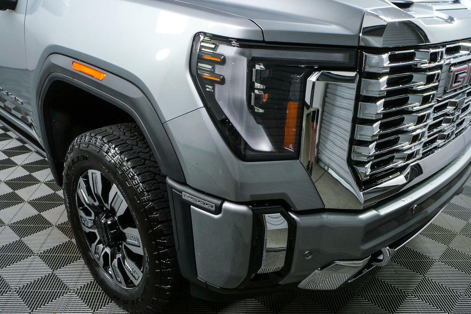 2026 GMC Sierra 2500HD Denali - Photo 35
