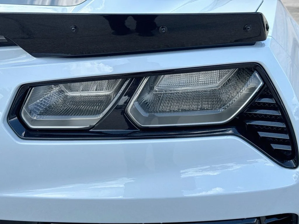 Used 2019 White Chevrolet Z06 image 32