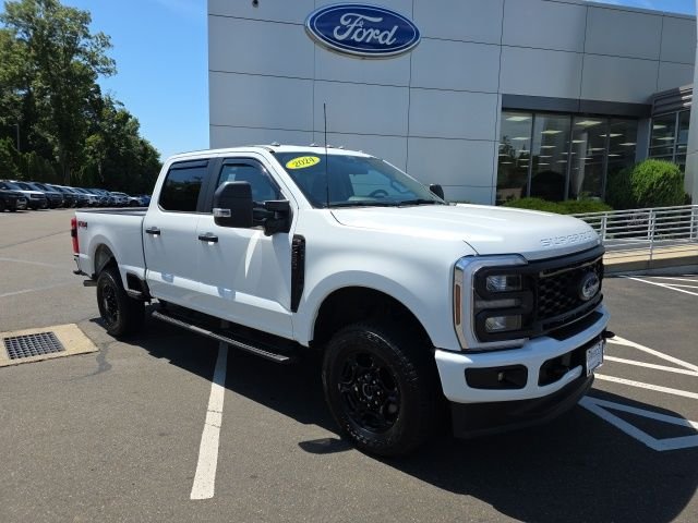 Used 2024 White Ford XL image 1