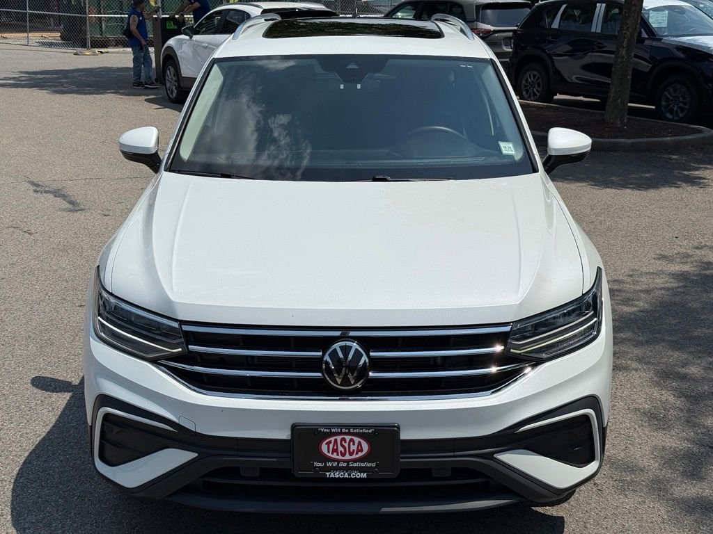 Used 2023 Opal White Pearl Effect Volkswagen 2.0T SE image 2