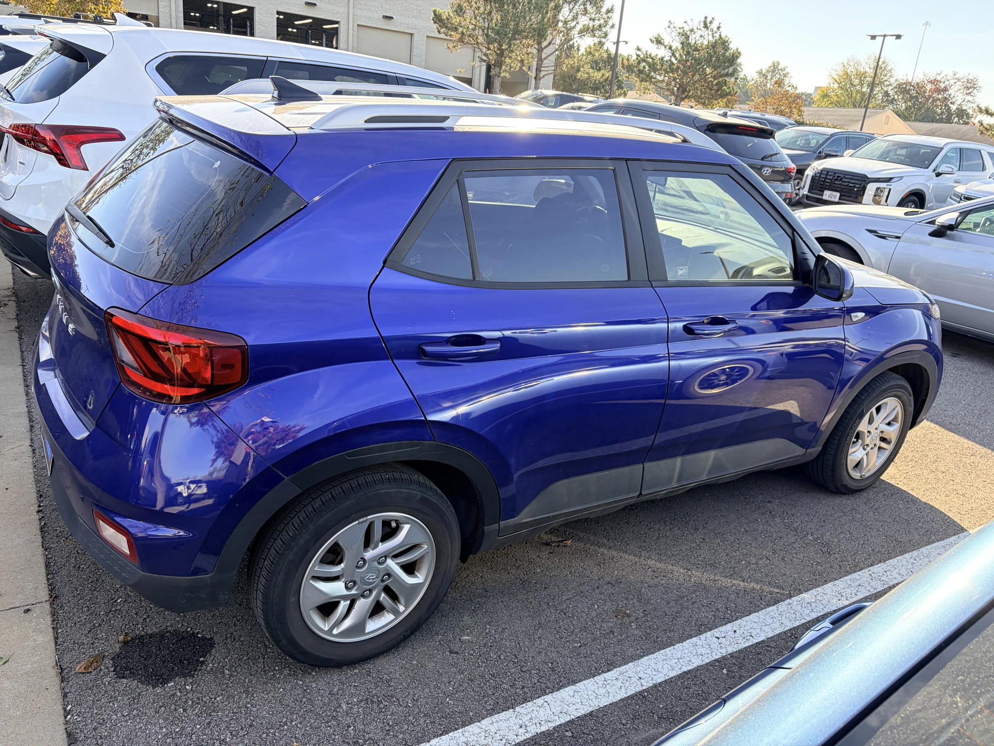 Used 2020 Intense Blue Hyundai SEL image 6