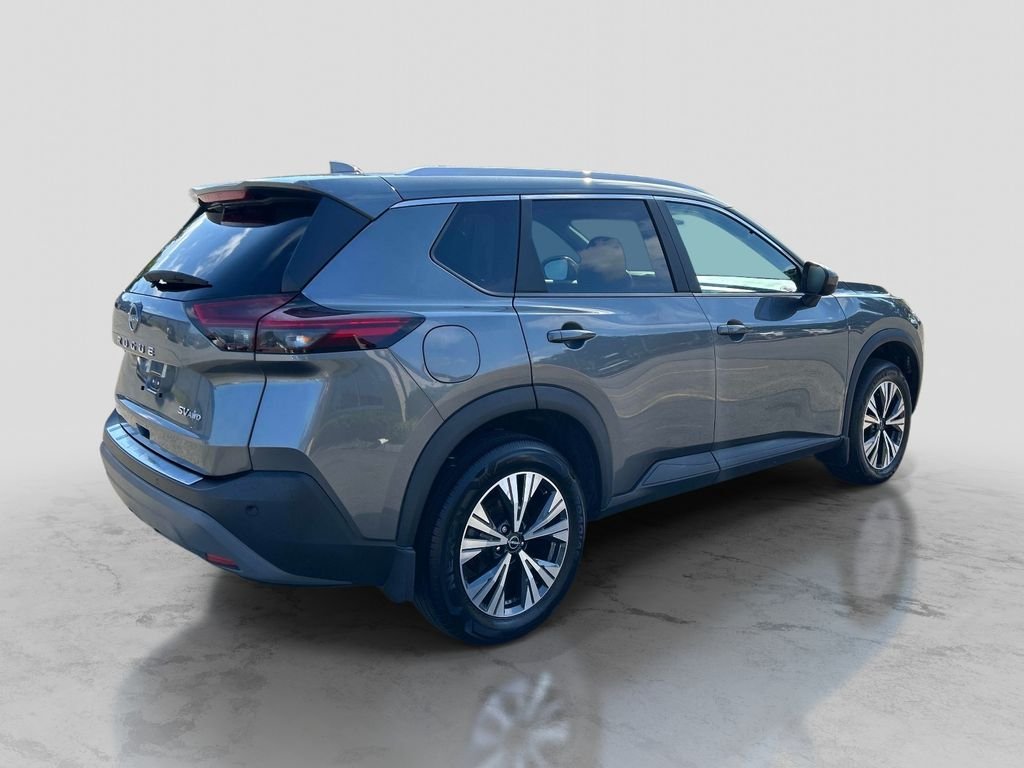Used 2023 Gray Nissan SV image 5