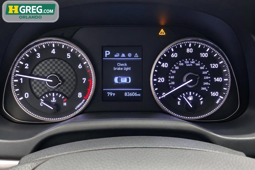 Used 2020 Quartz White Pearl Hyundai SE image 9