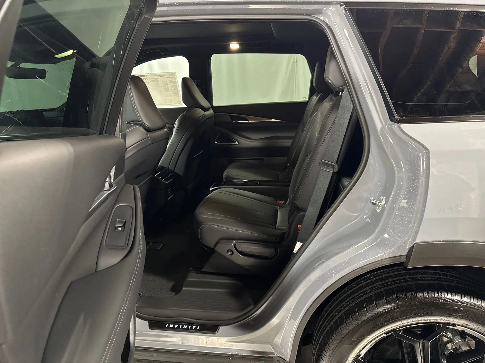 New 2027 HARBOR GRAY INFINITI Sport AWD image 5