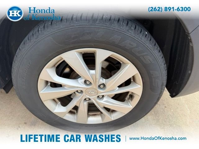 Used 2019 White Hyundai SE image 3
