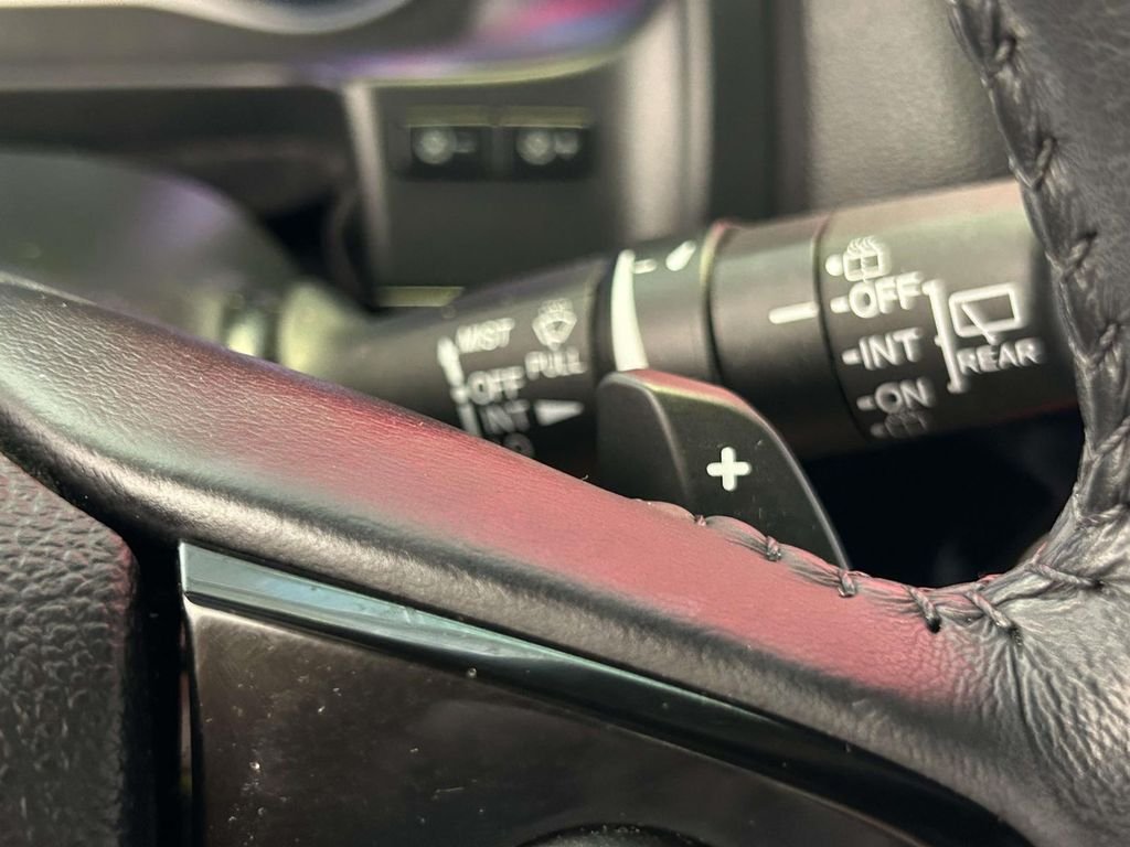 Used 2022 Silver Honda Touring image 30