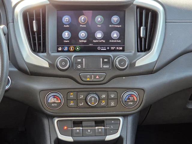 Used 2022 White GMC SLE image 11