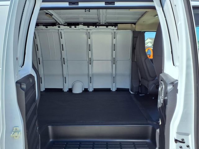 2026 Chevrolet Express Cargo Work Van - Photo 9