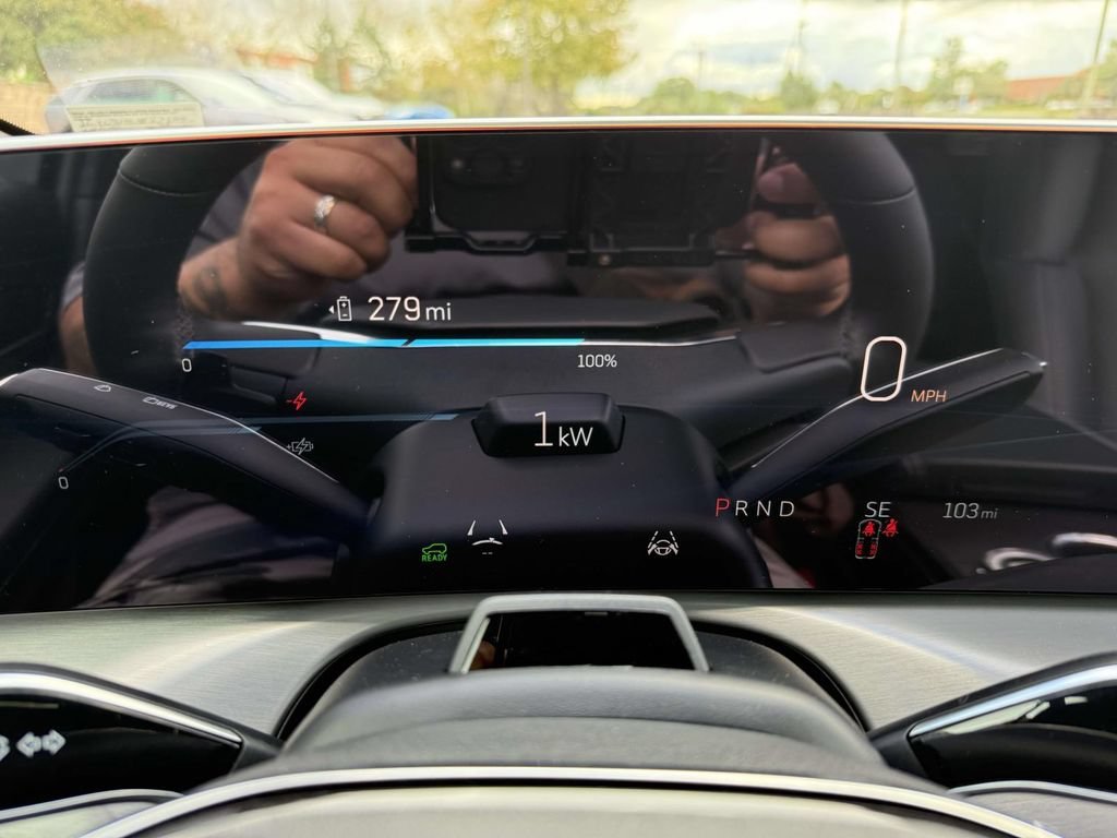 2026 Cadillac VISTIQ Luxury - Photo 28