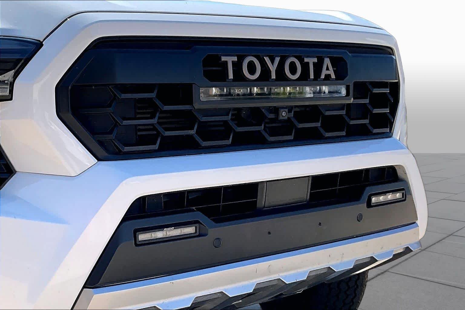 Used 2024 Ice Cap Toyota Trailhunter Hybrid image 53