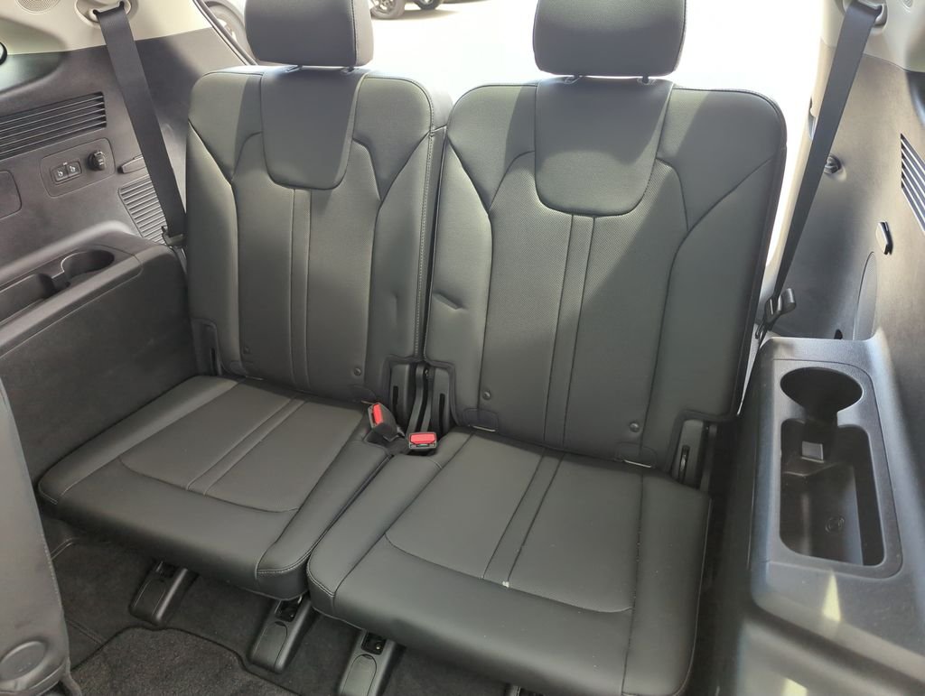 Used 2021 Red Kia SX-Prestige image 31
